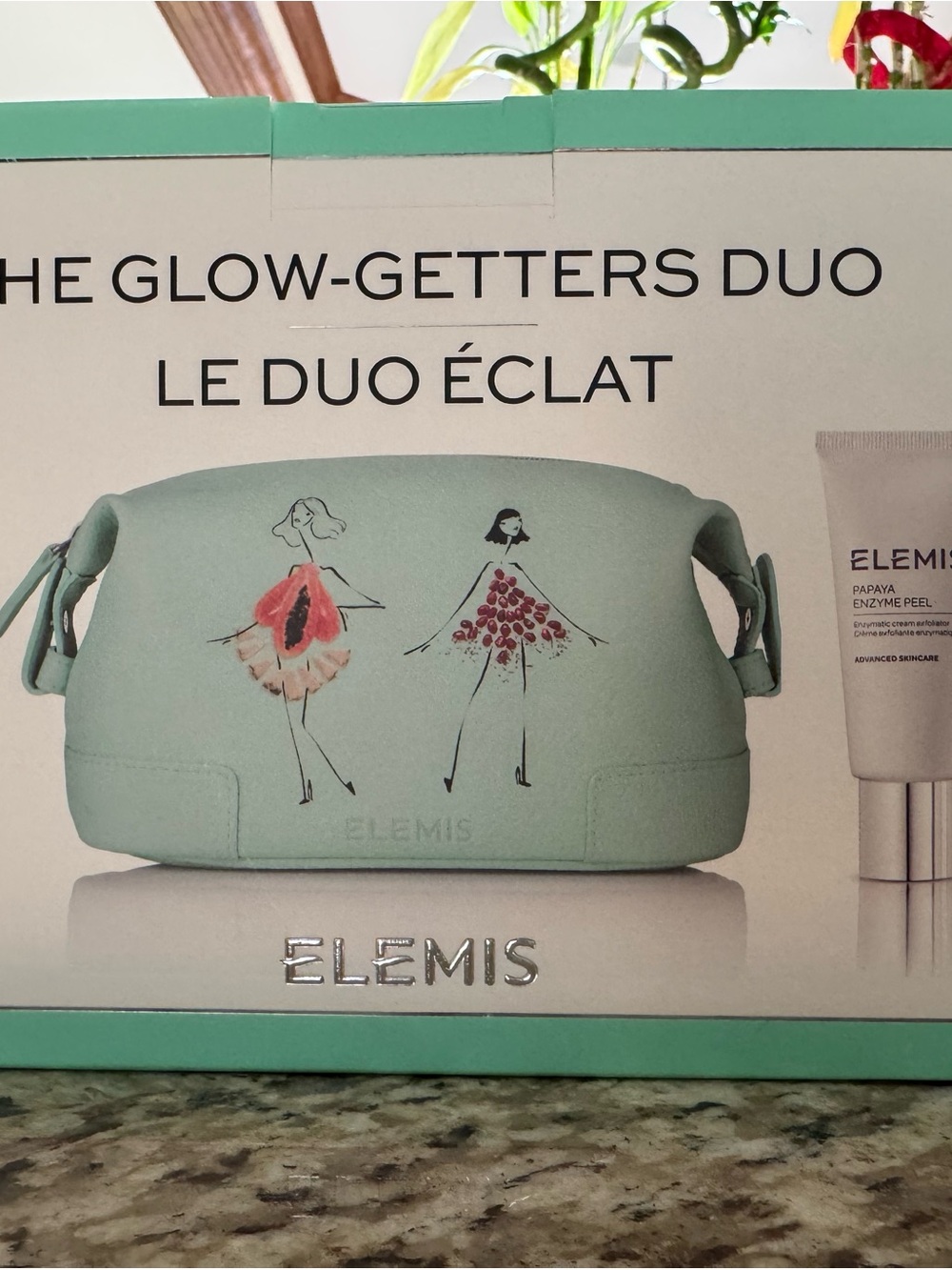 ELEMIS-The Glow-Getters Skincare Set + Limited Edition Makeup Bag